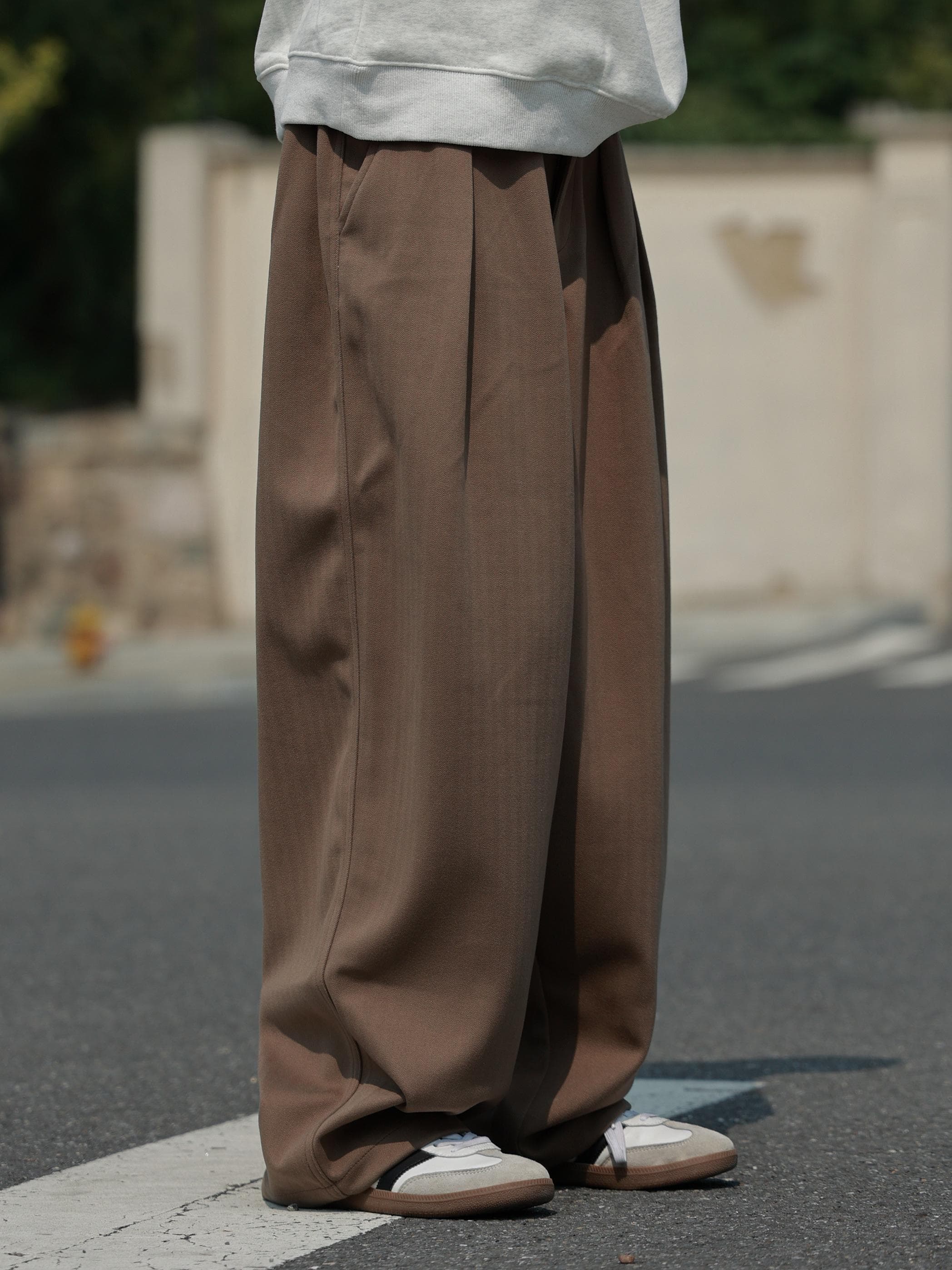 ワイドパンツ メンズ ワイドパンツ メンズ 流れるシルエット ドレープワイドスラックス
