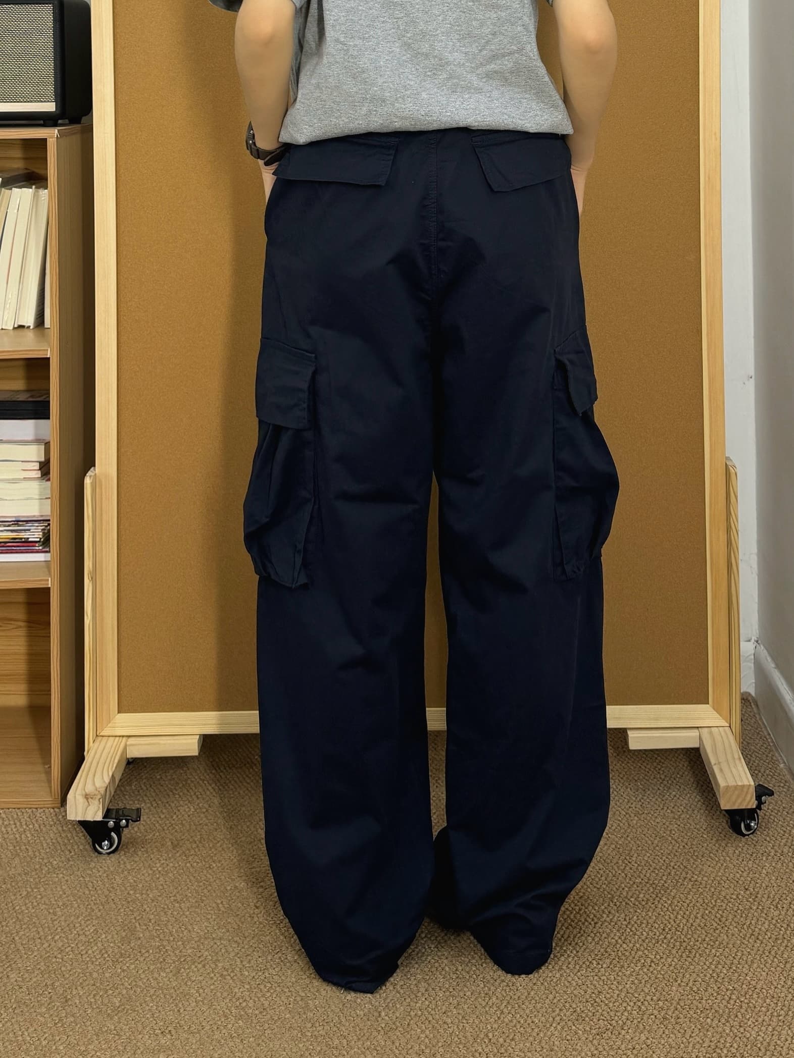 ワイドパンツ メンズ レトロ風ビッグポケット紐付きカーゴパンツ